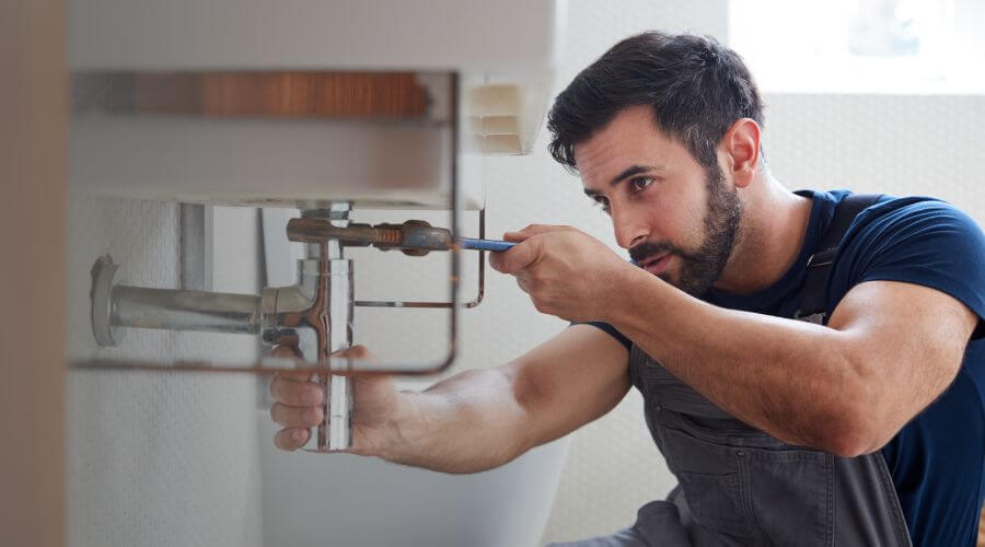 Faucet aerator cleaning/replacement in Cave Springs, AR